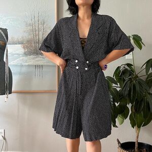 Vintage 80s polka dot black‎ and white shorts romper size 10